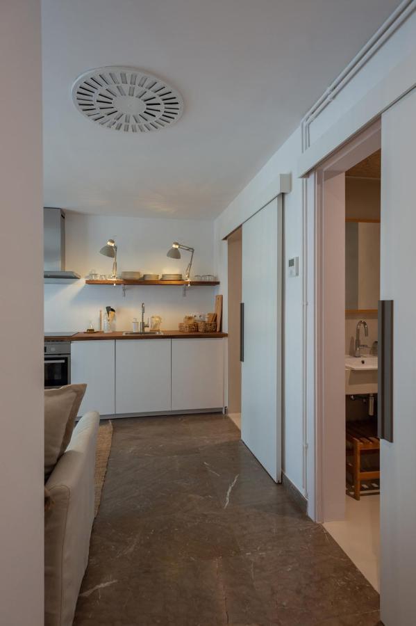 Apartment Terrace,1318321579:JPEG