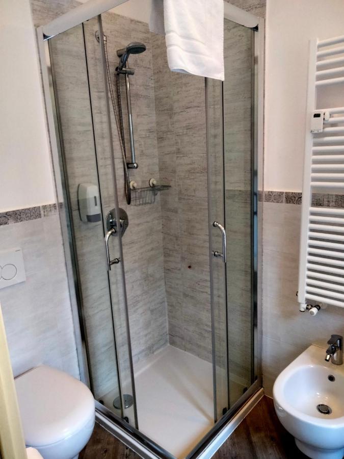 Camera Matrimoniale con Bagno Privato