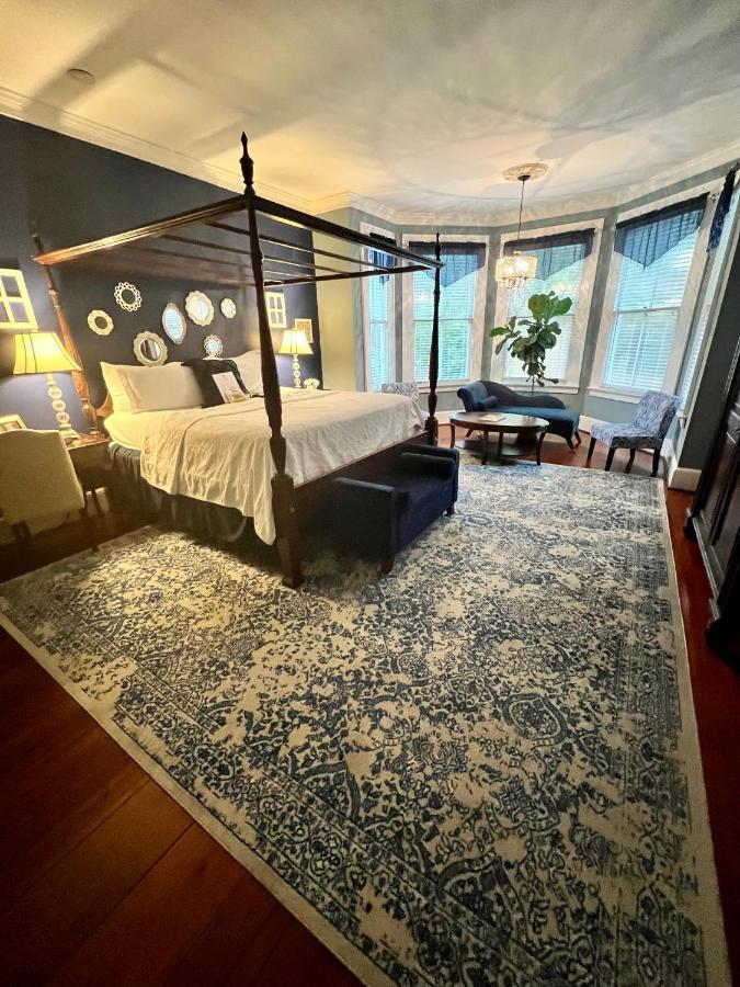 Premium King Room