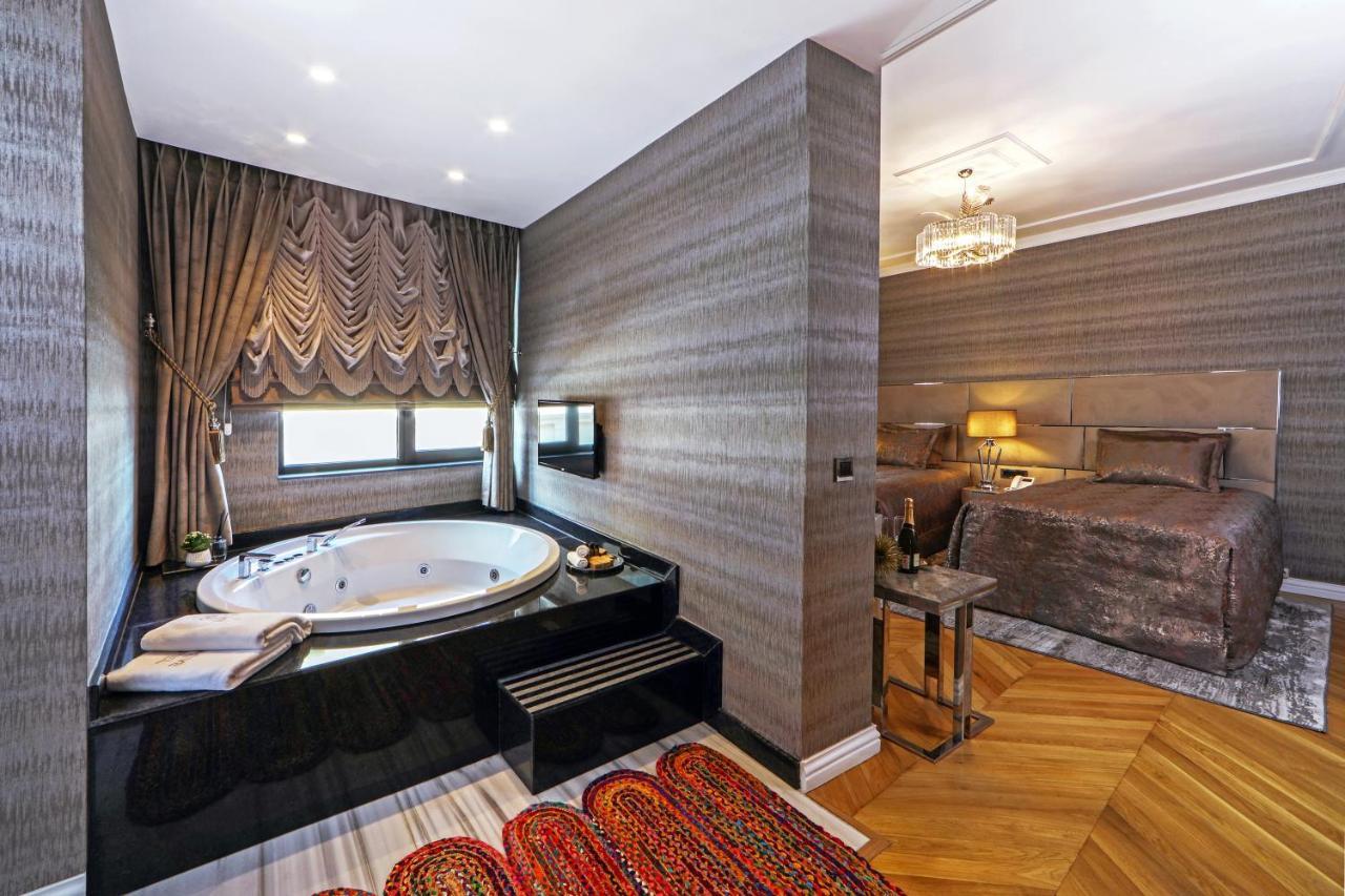 Deluxe Suite Jacuzzi