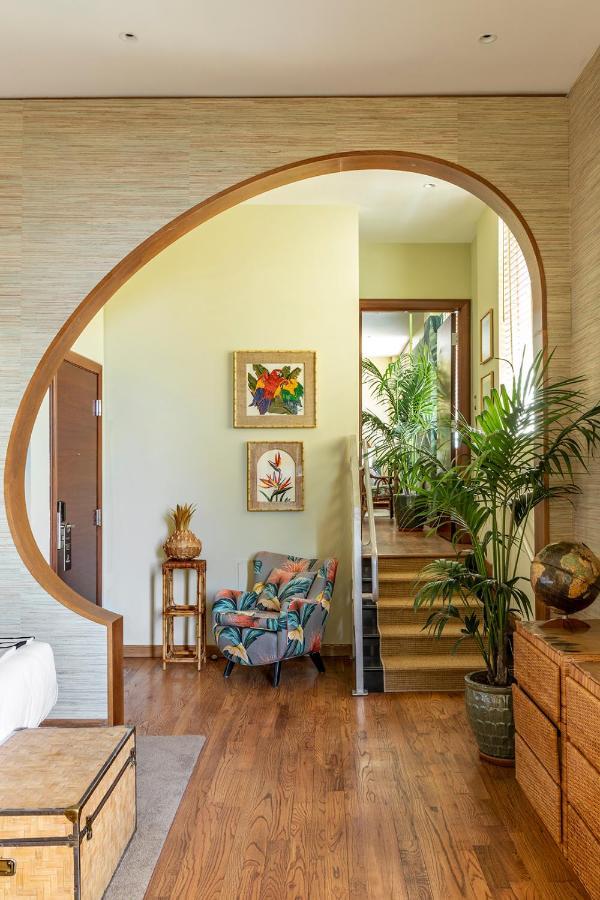 Deluxe King Suite Accessible