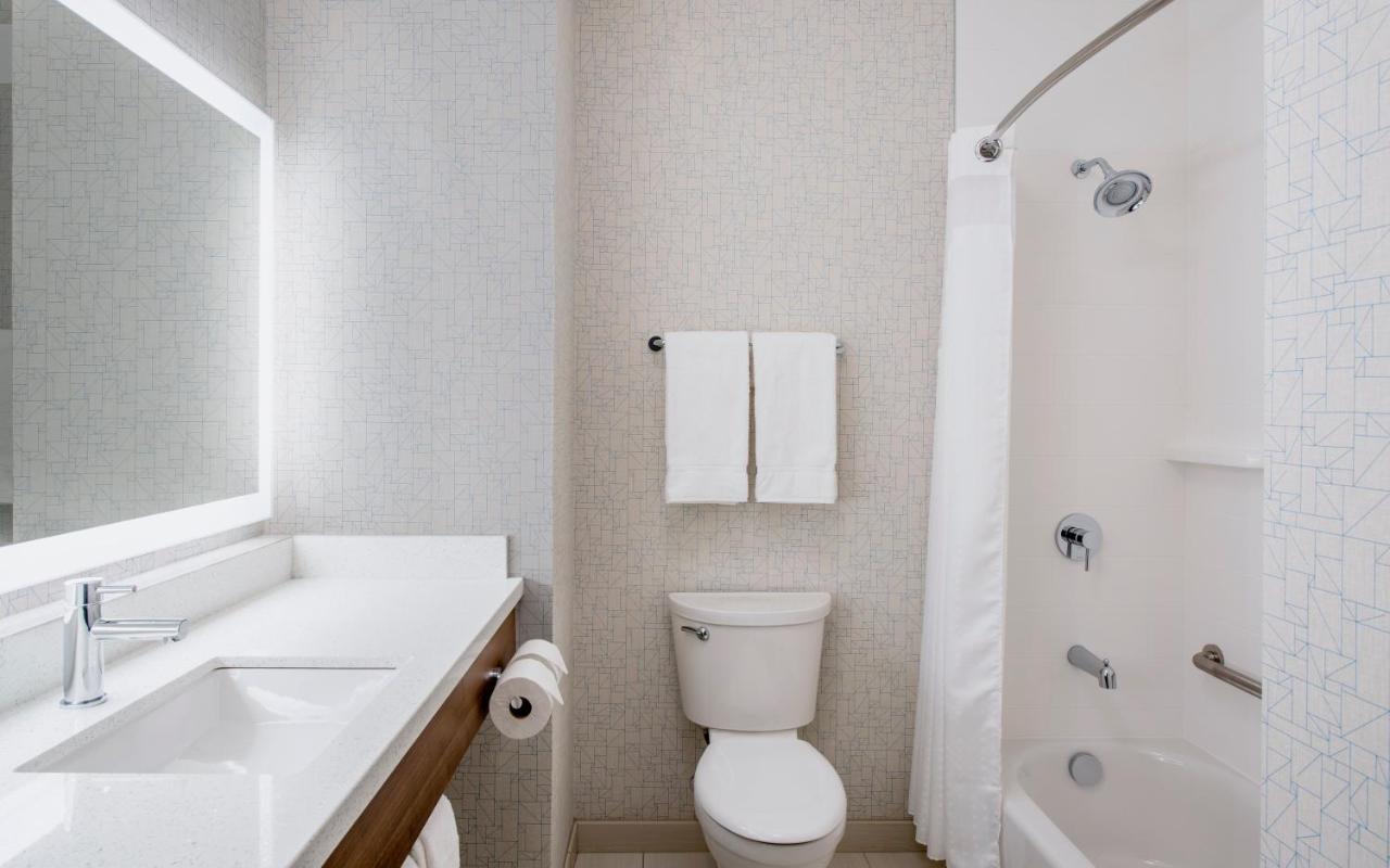 King Room Mobility Access or Hearing Accessible