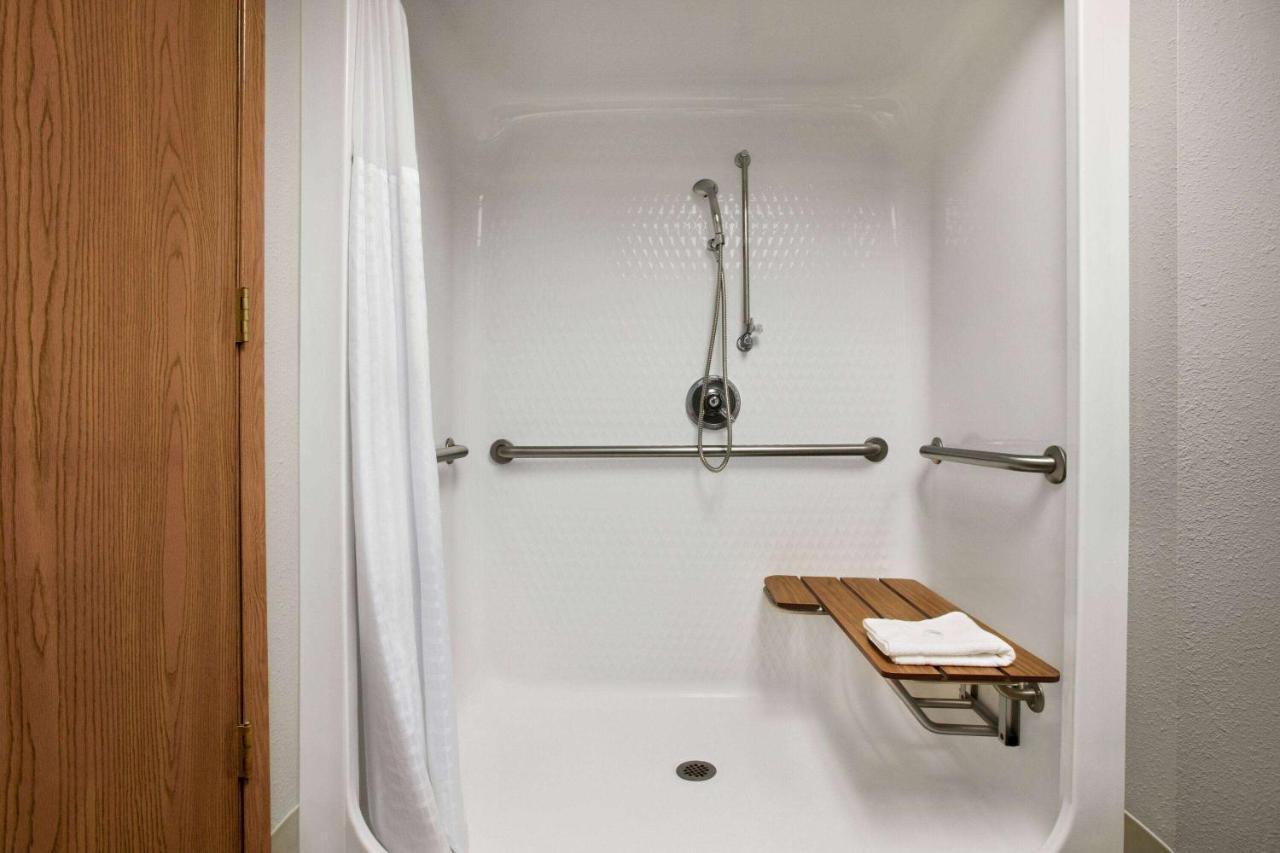 1 King Bed Mobility Accessible Room Roll Shower Non-Smoking