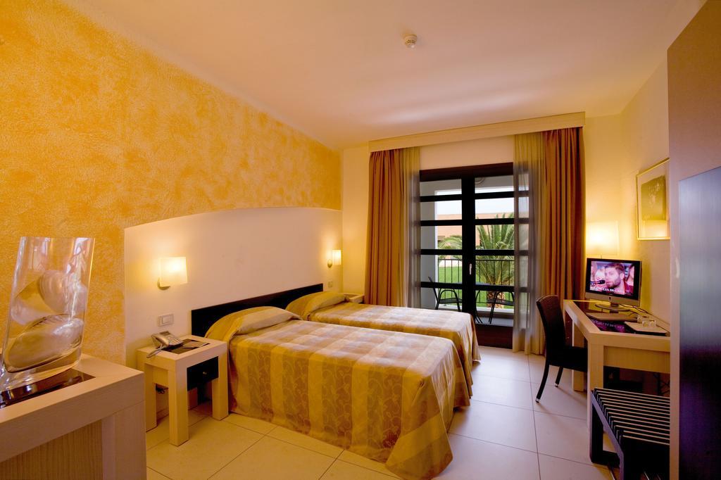 Double or Twin Room,1666026396:JPEG