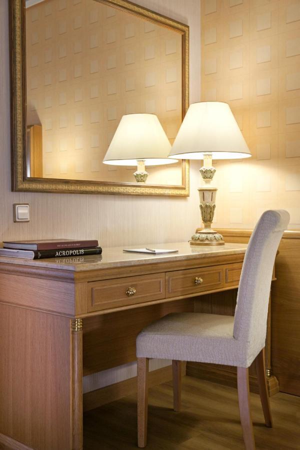 Essential Room