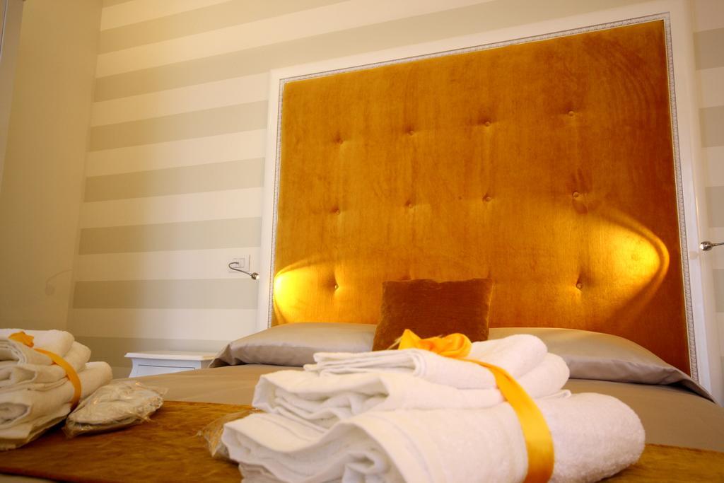 Classic Double Room,253380821:JPEG