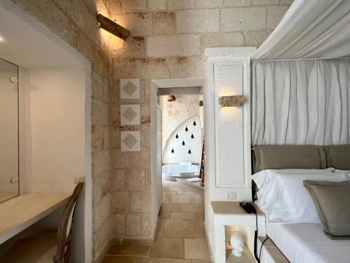 Queen Room Spa Bath