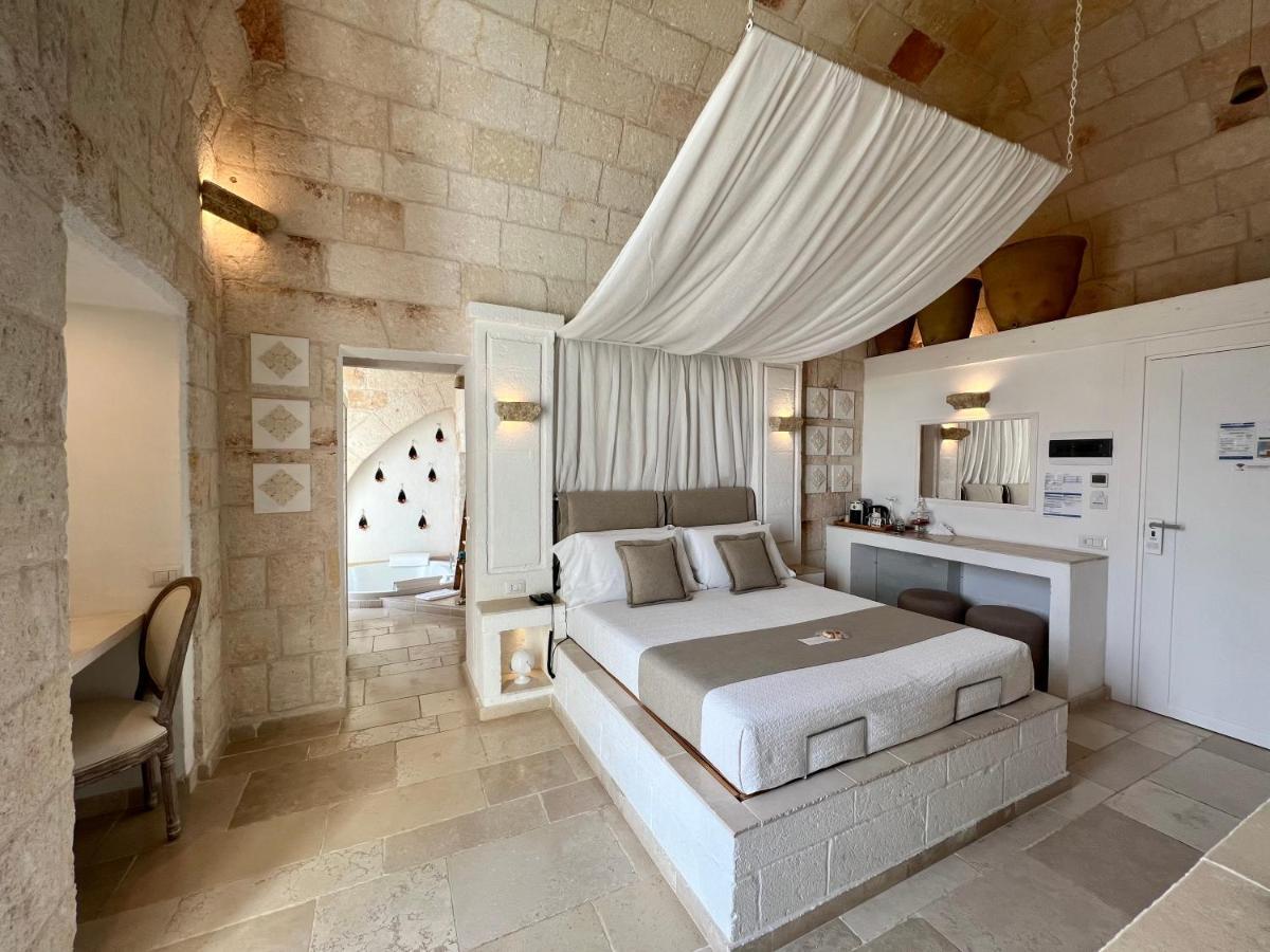 Queen Room Spa Bath