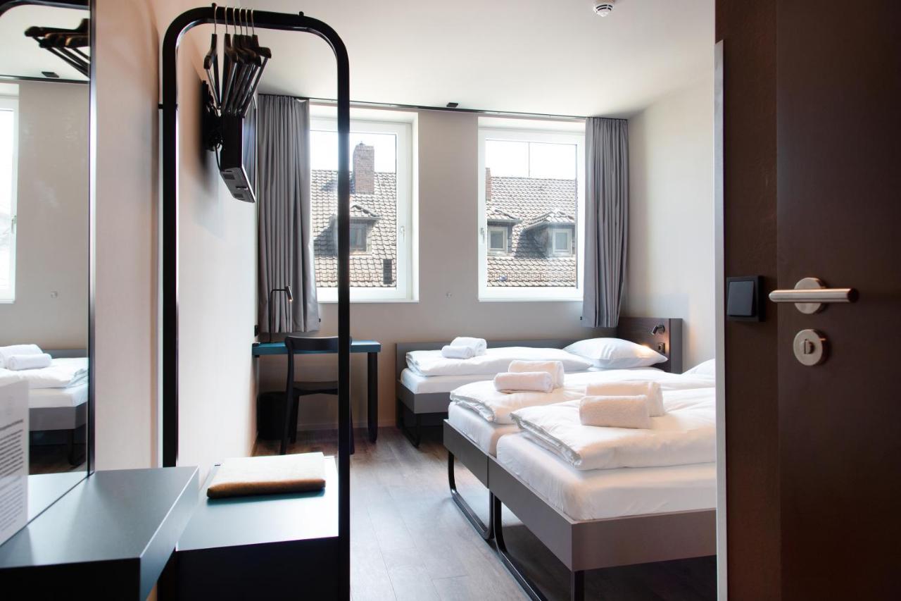 Triple Room,1298791747:JPEG