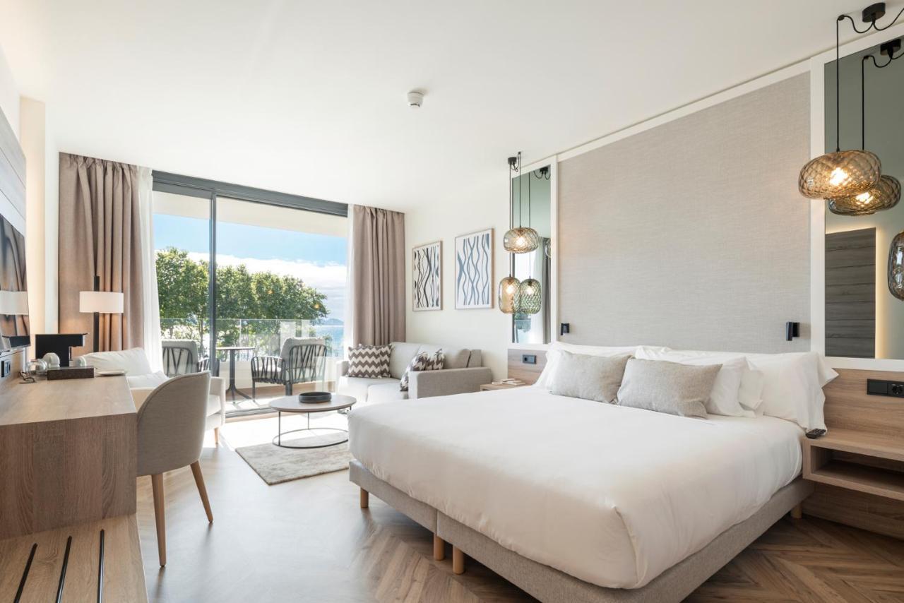 Quarto Duplo ou Twin com Vista Mar Lateral