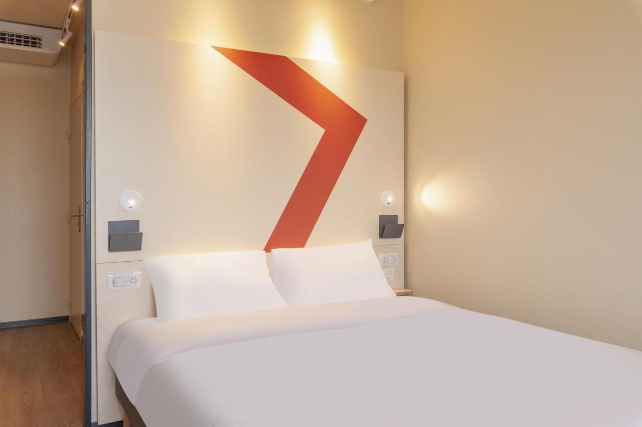Standard Double Room,1294587313:JPEG