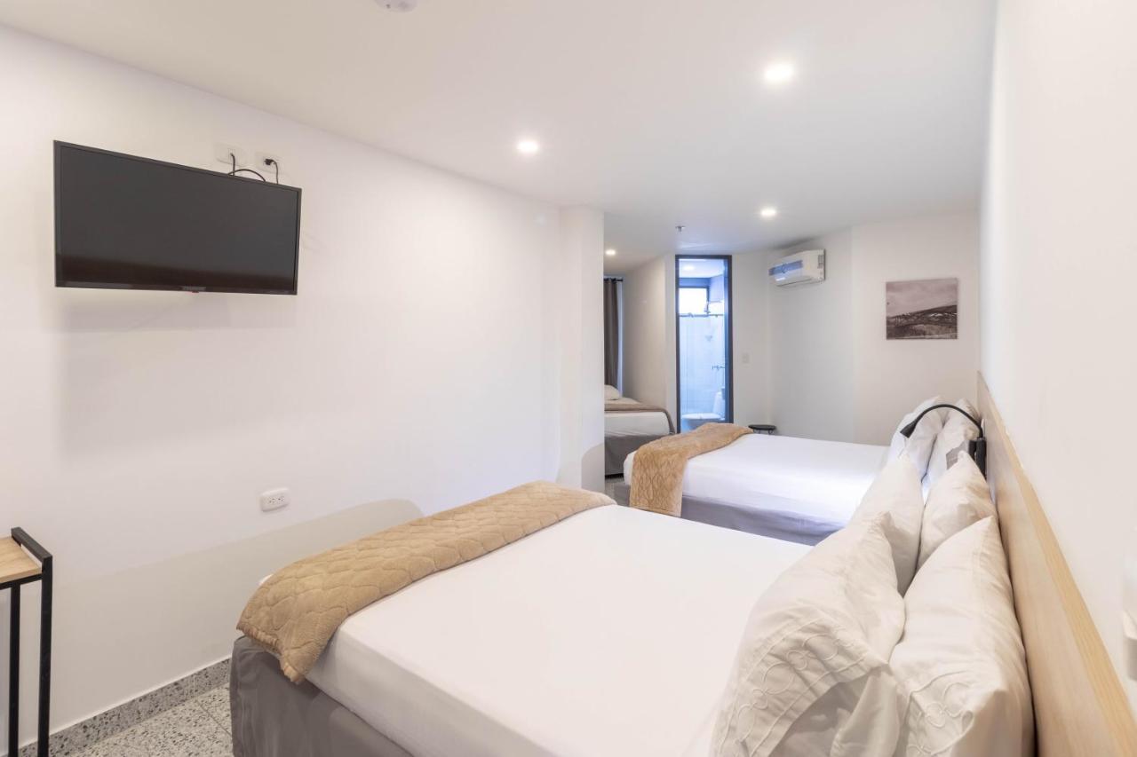 Quadruple Room,1300485619:JPEG
