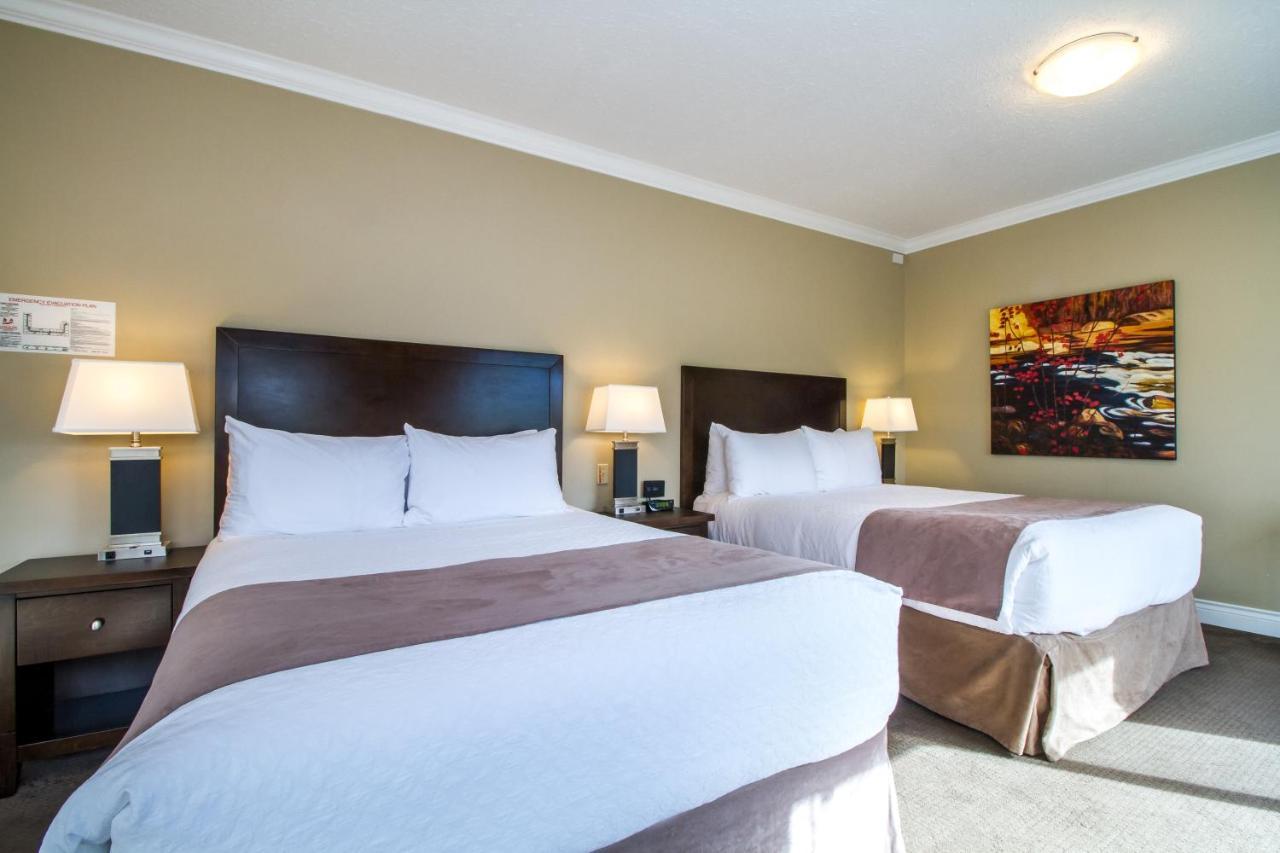 Deluxe Queen Room Two Queen Beds