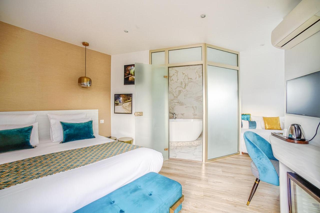 Triple Room Balcony