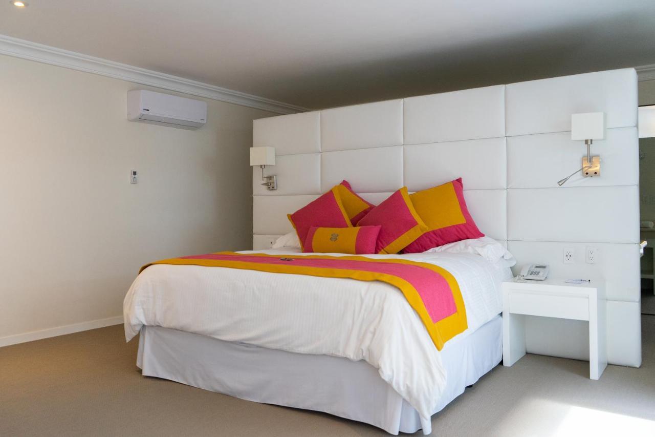 Superior King Suite