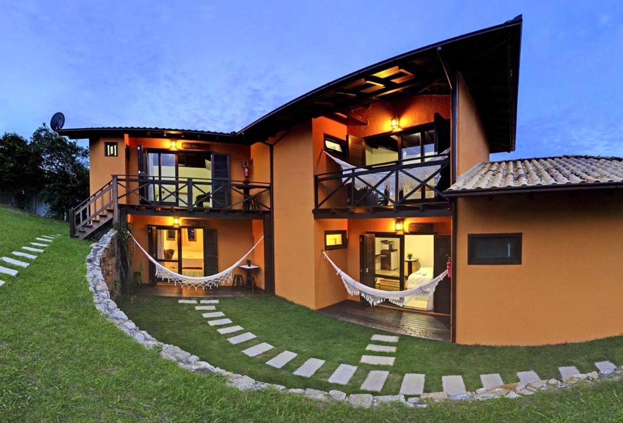 Quarto Quádruplo com Vista do Jardim