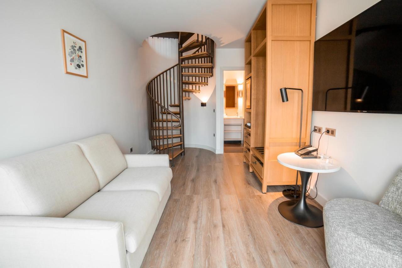 Duplex Room Wellness Wellness Area Access