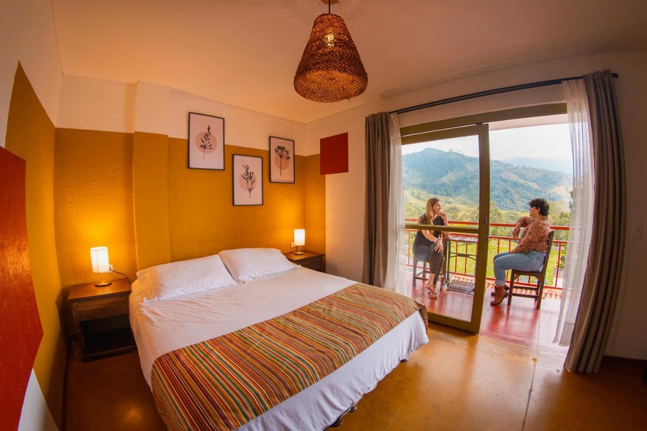Habitación Doble Prémium con vistas a las montañas