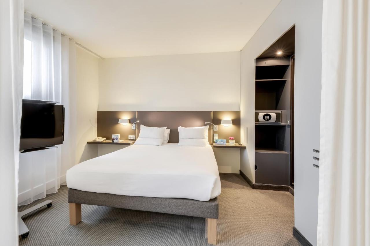 Superior Suite Double Bed Two Single Beds