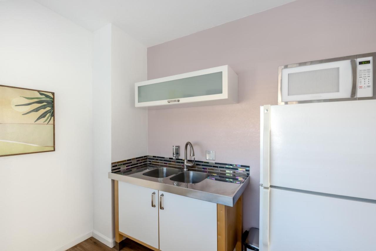 Superior King Suite