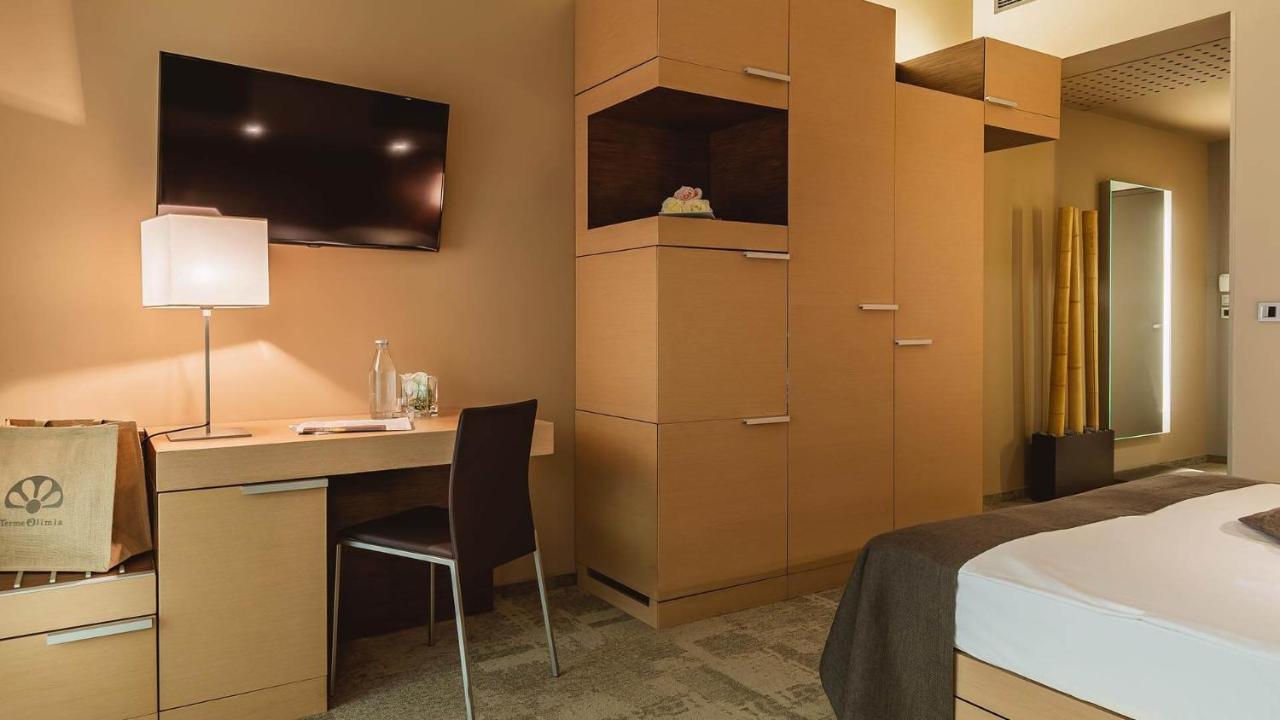 Standard Double or Twin Room Forest View