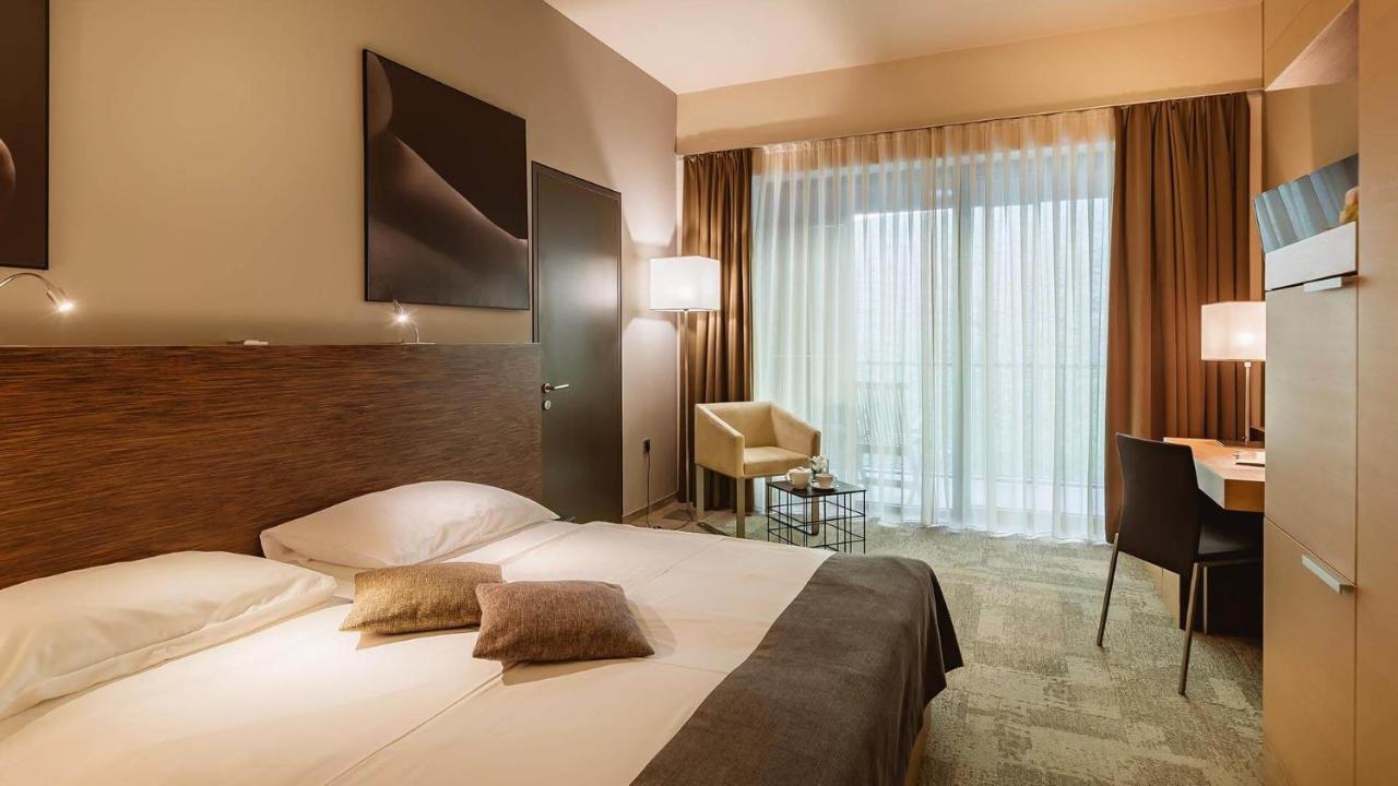 Standard Double or Twin Room Forest View