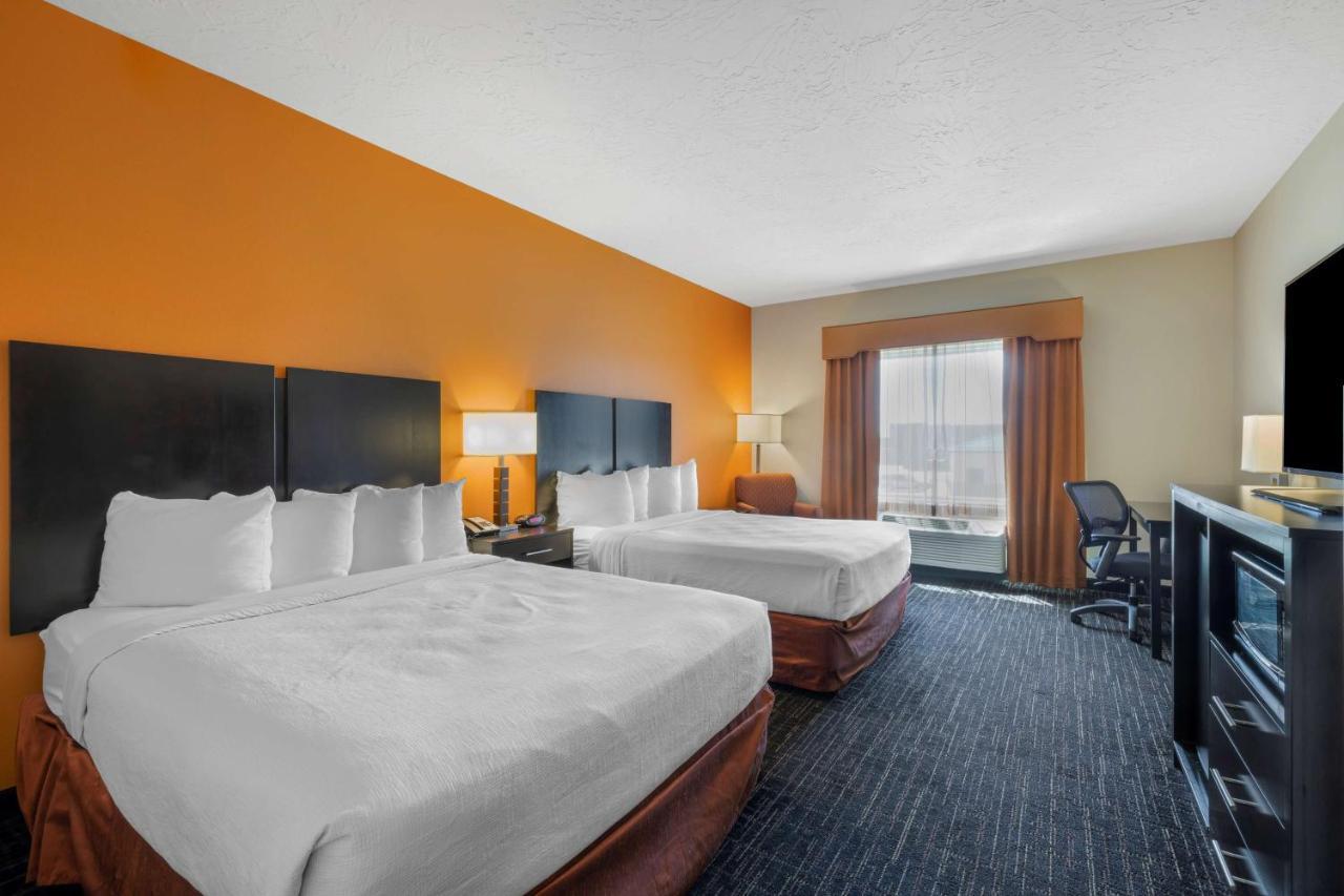 Queen Room Two Queen Beds Roll Shower Disability Access or Non-Smoking