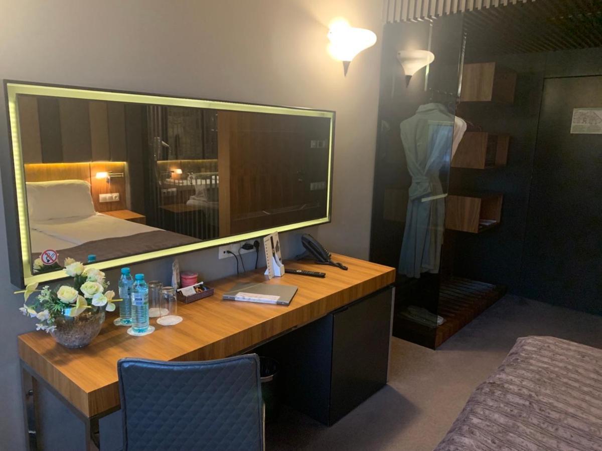 Economy Double Room City View &