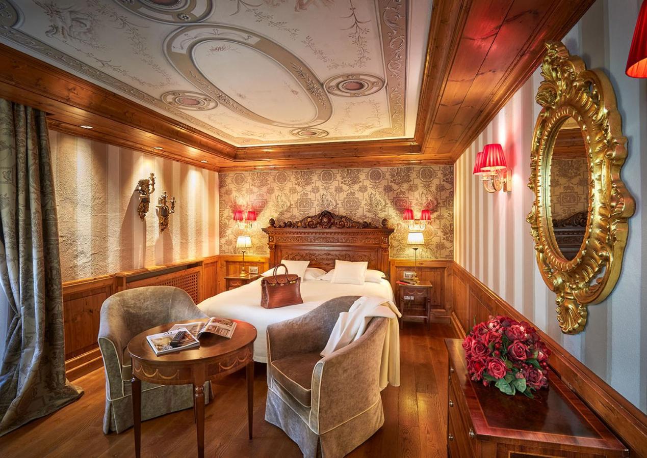Romantic Double Room