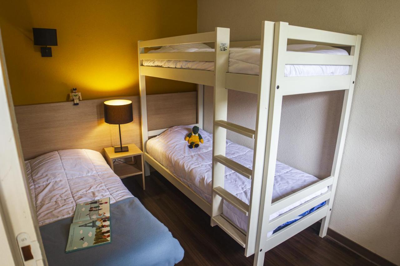 Two-Bedroom Apartment,1310787376:JPEG