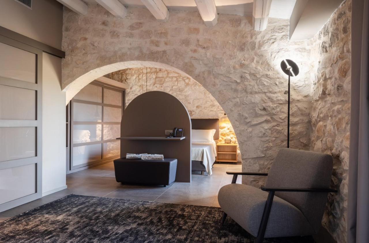 Luxury Triple Room,1317766717:JPEG
