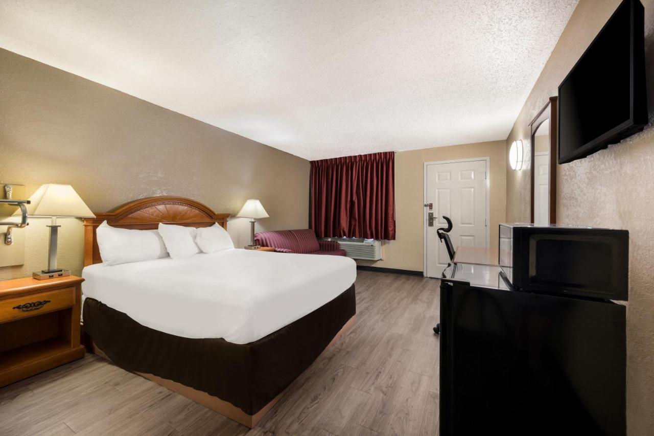 Queen Room Disability Access