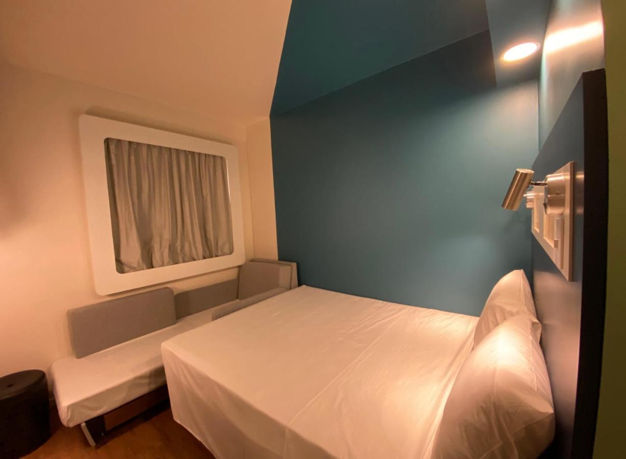 Standard Double Room Sofa
