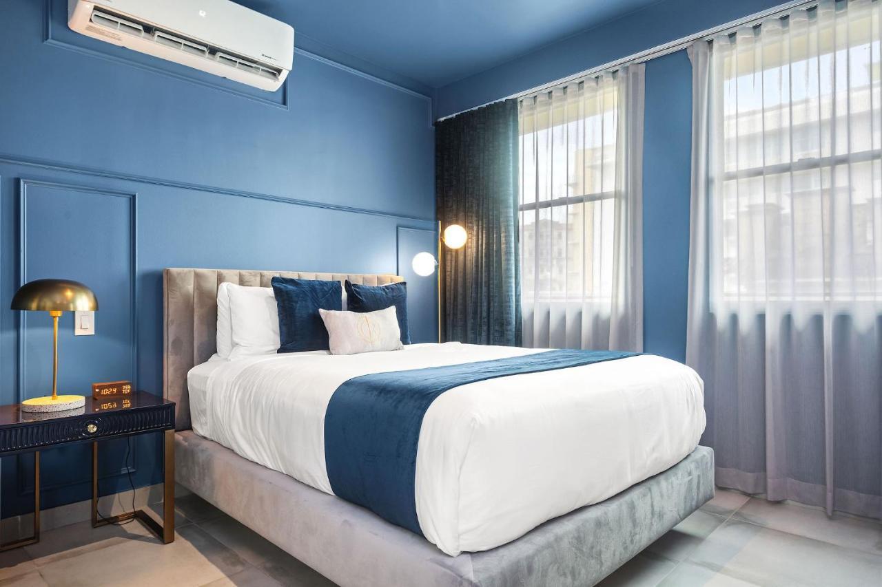 Miramar Jr Suite