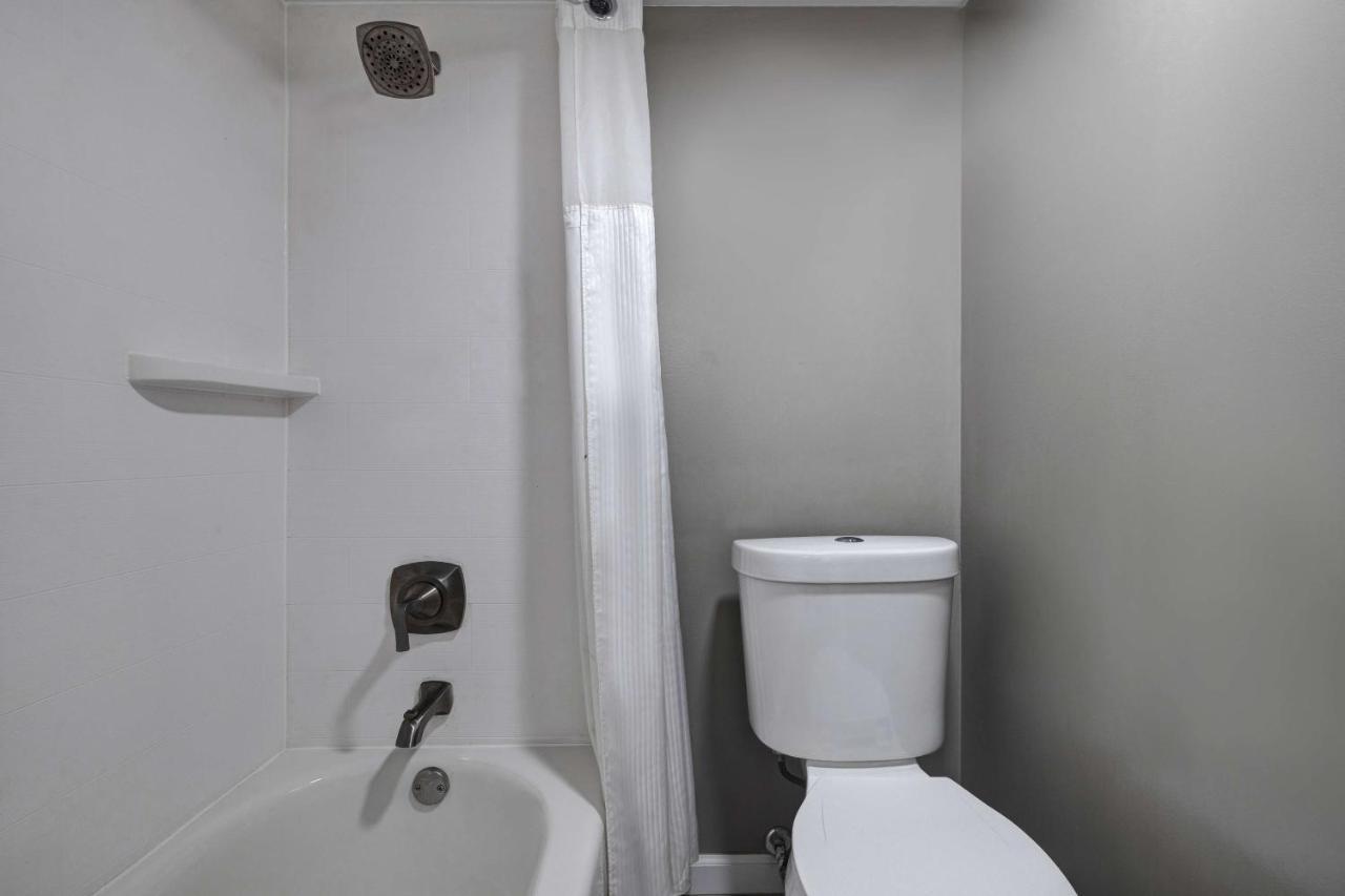 Classic Quadruple Room Non-Smoking