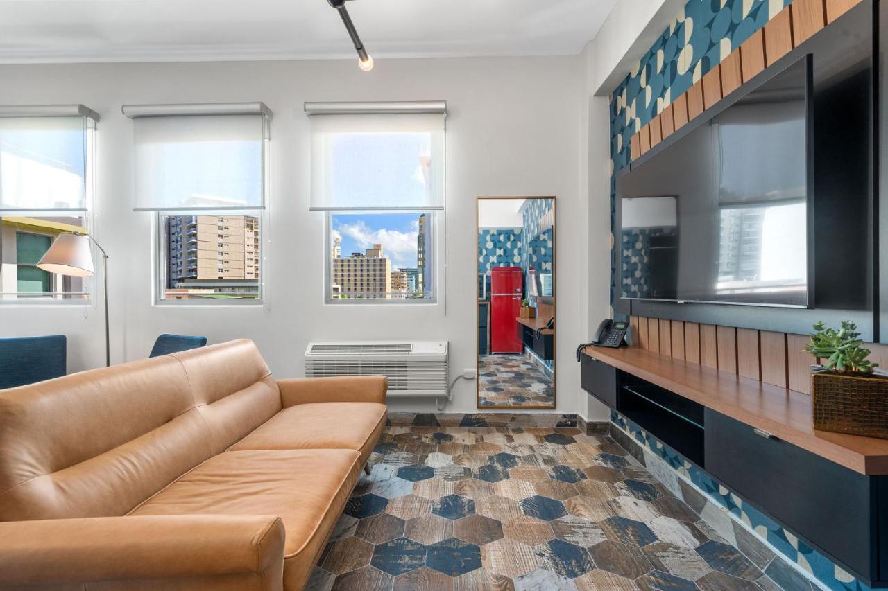 Miramar Jr Suite
