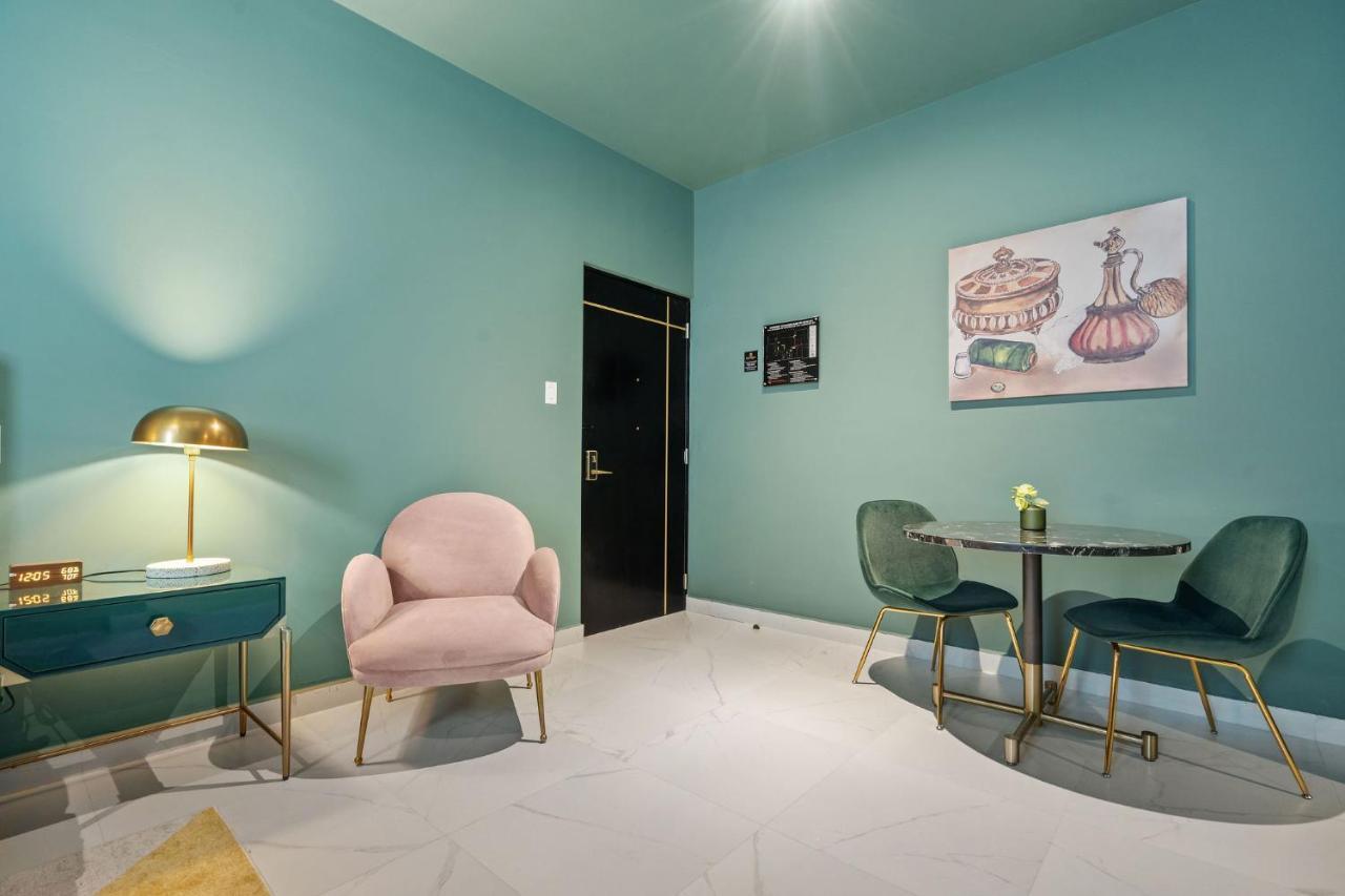 Miramar Suite