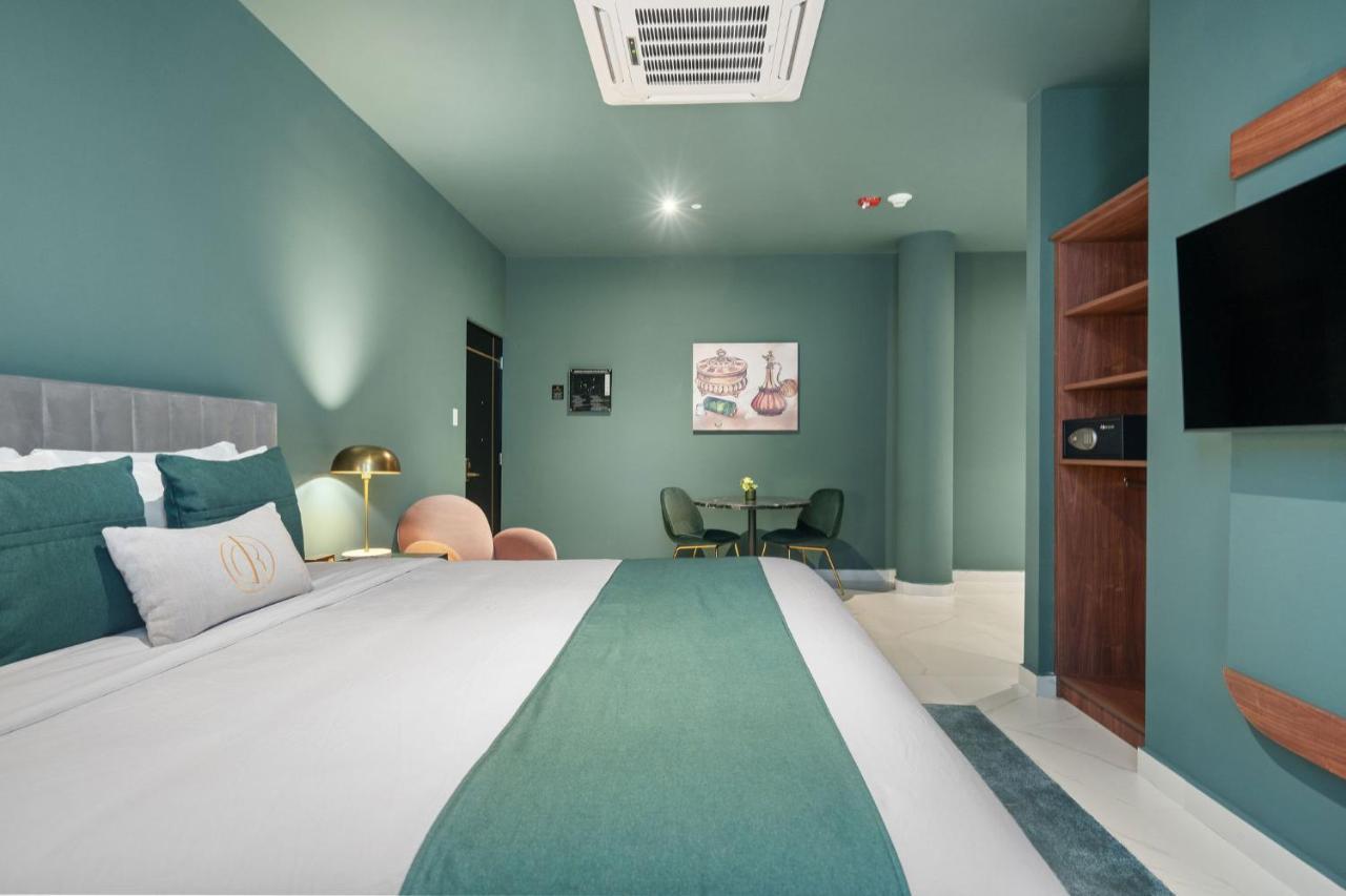 Miramar Suite