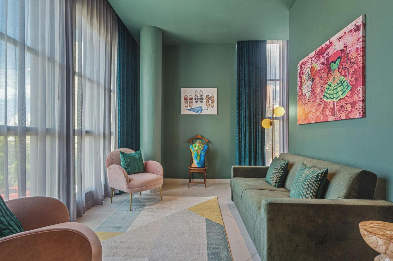 Miramar Executive Suite