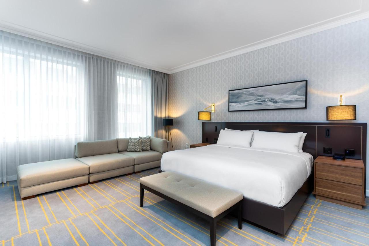 Classic Room 1 King Bed