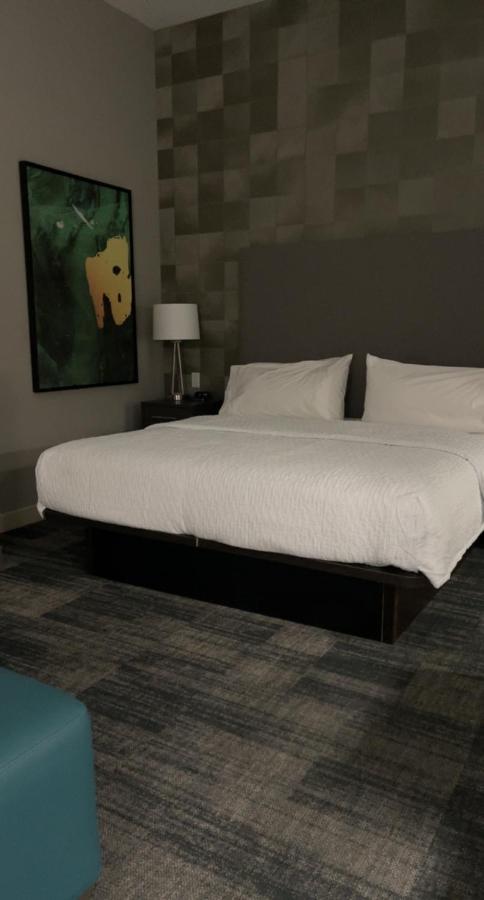 King Studio Suite