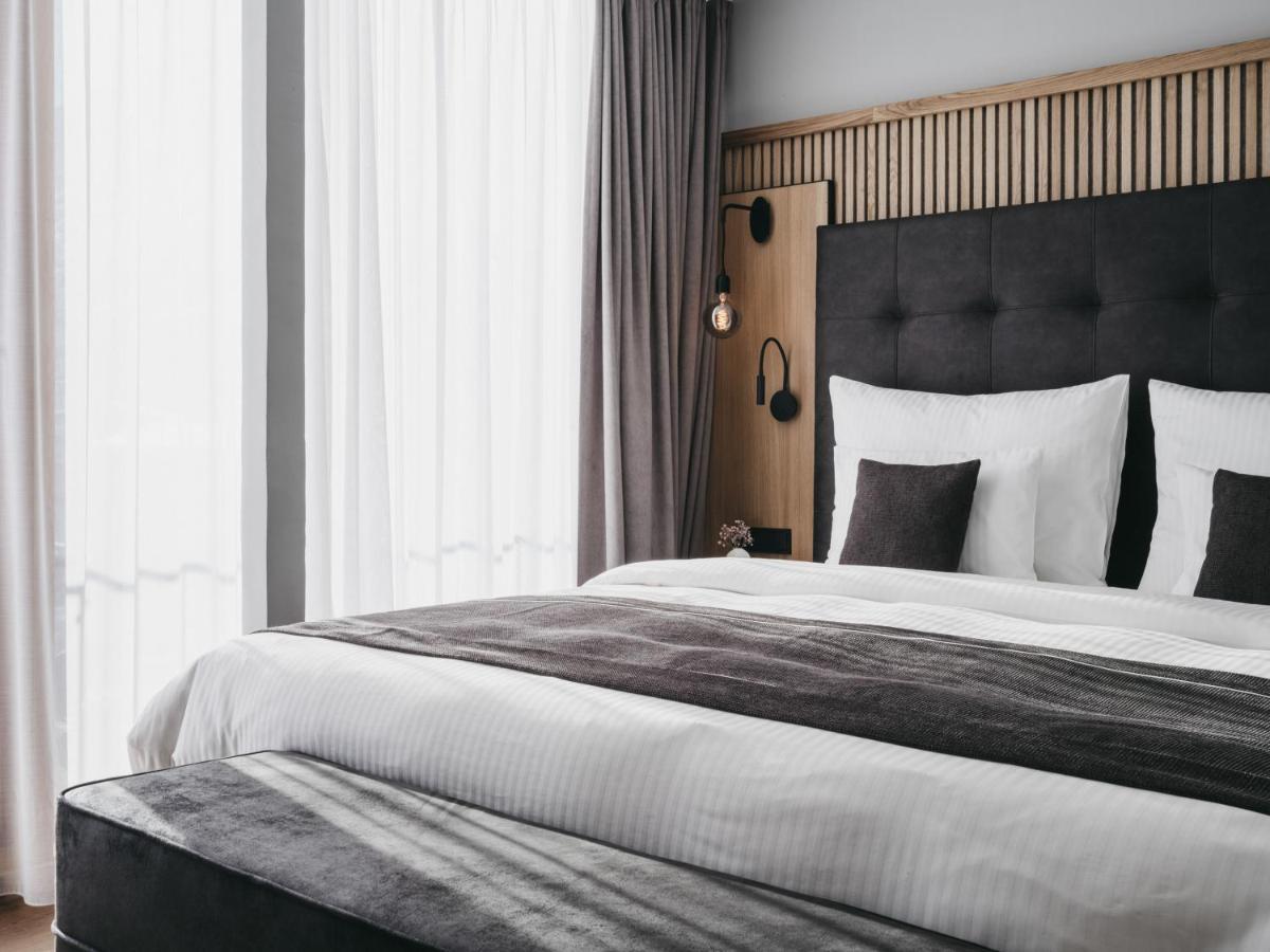 Junior Penthouse Suite