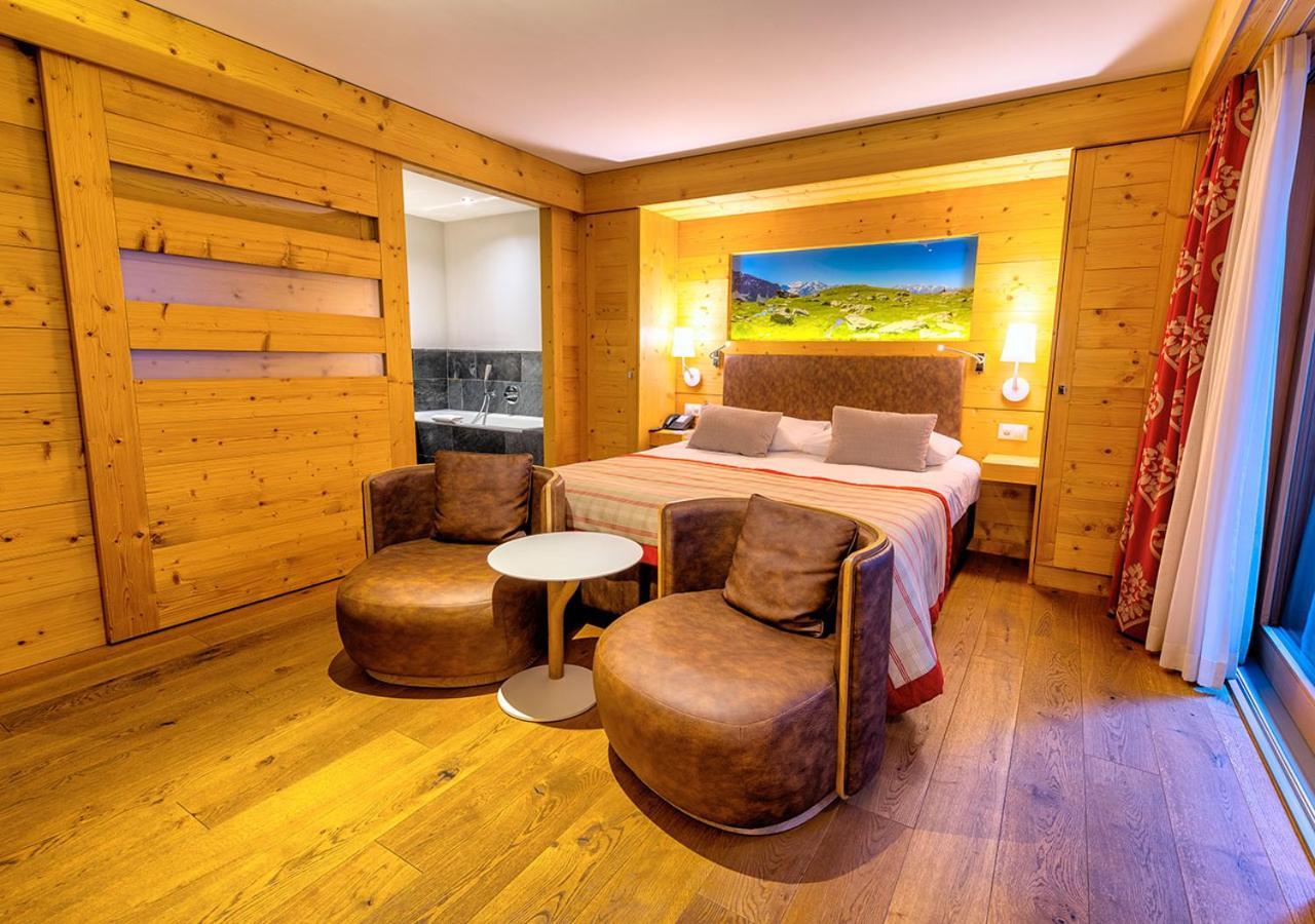 Cosy Room Without View