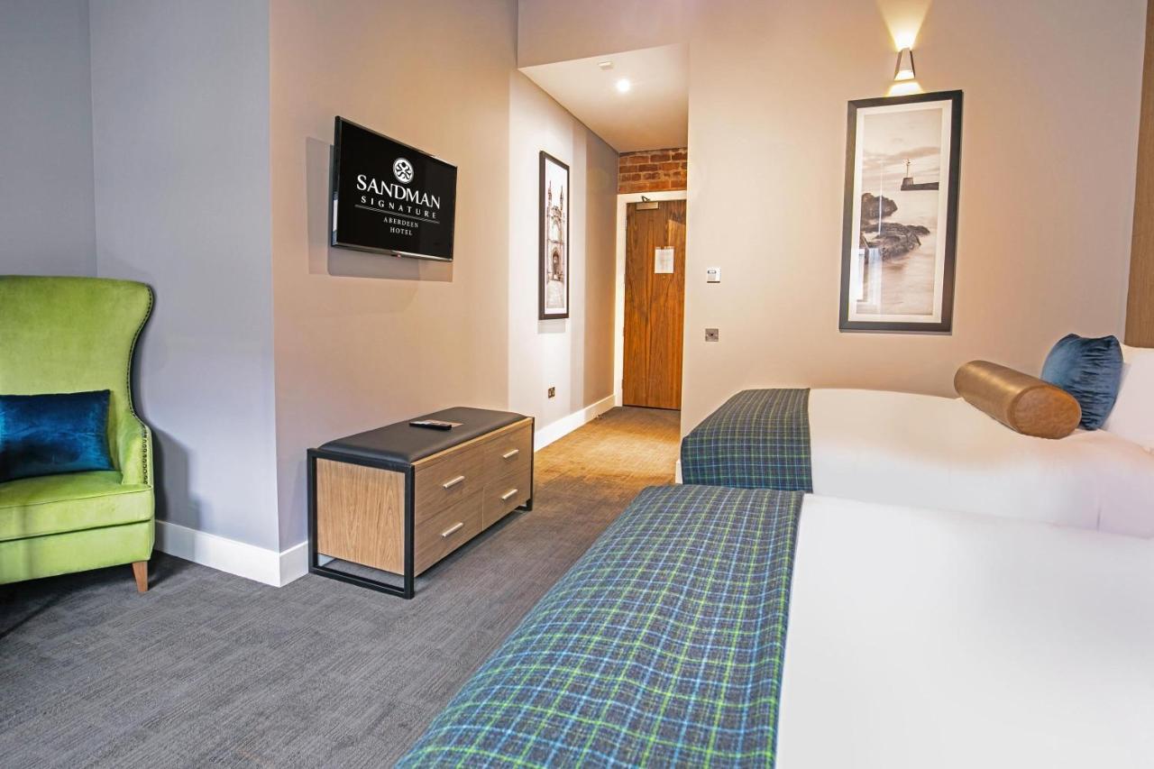 Twin Room 2 Double Beds