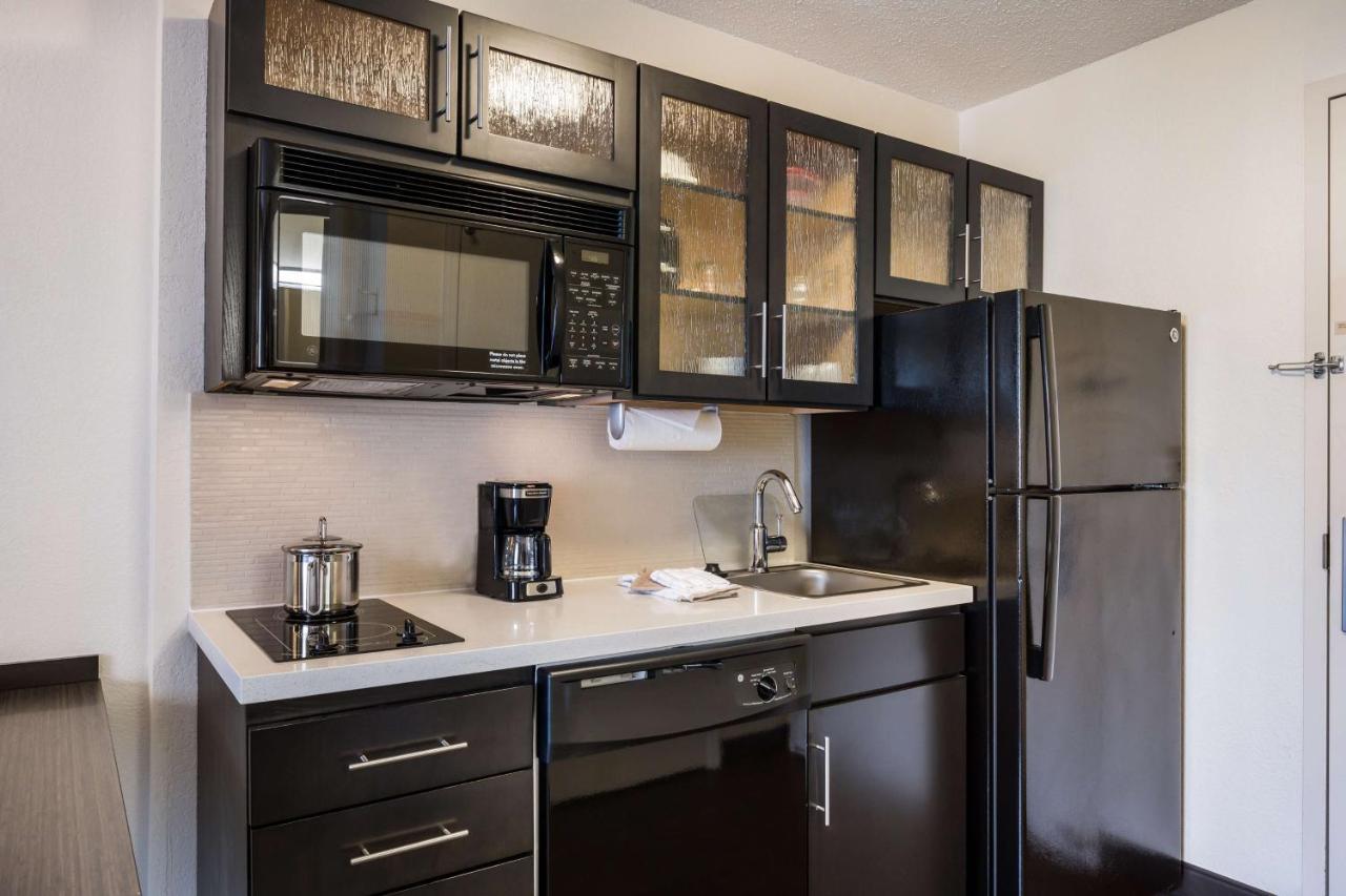 Queen Studio Suite