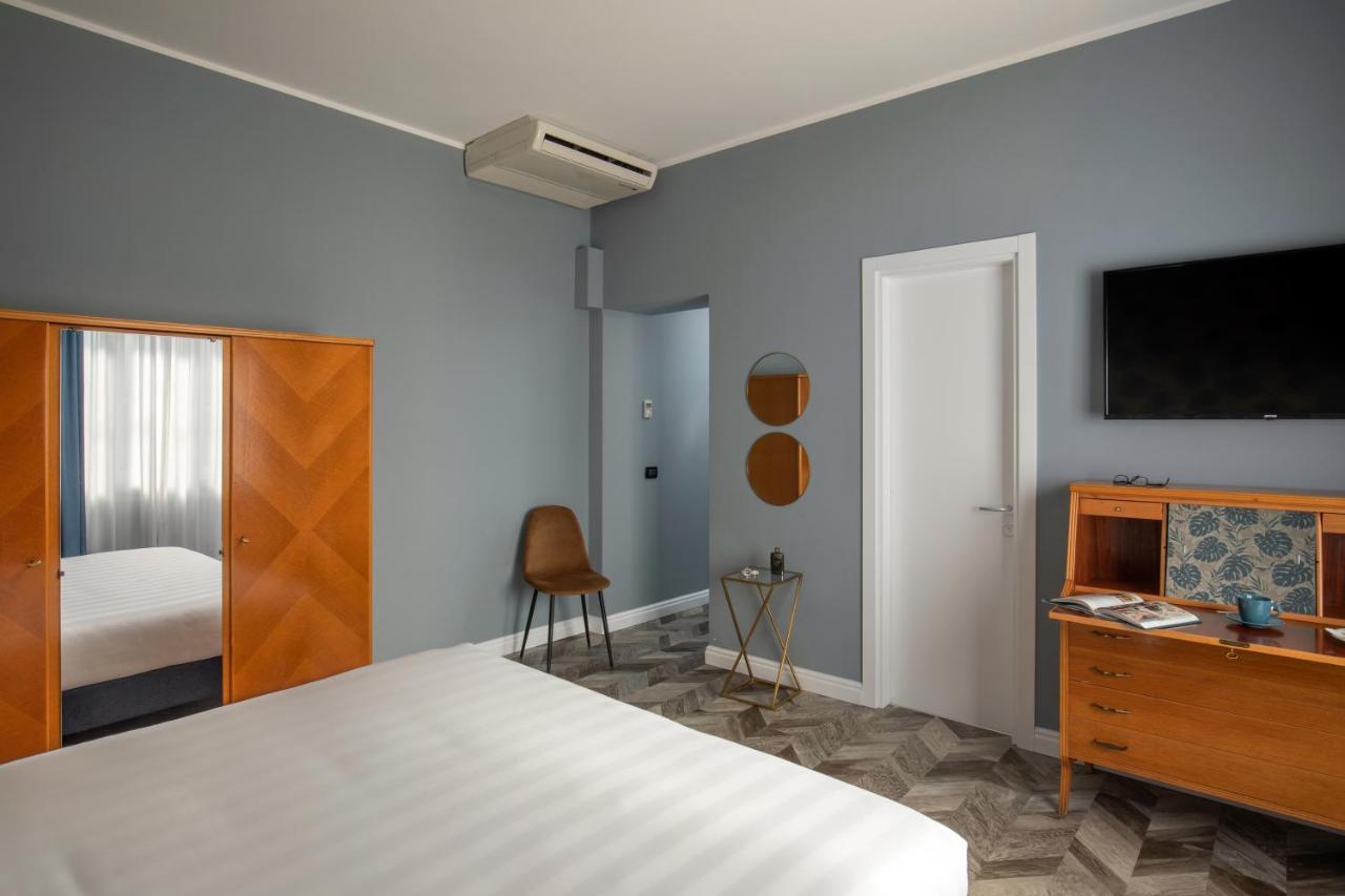 Double or Twin Room Private Bathroom