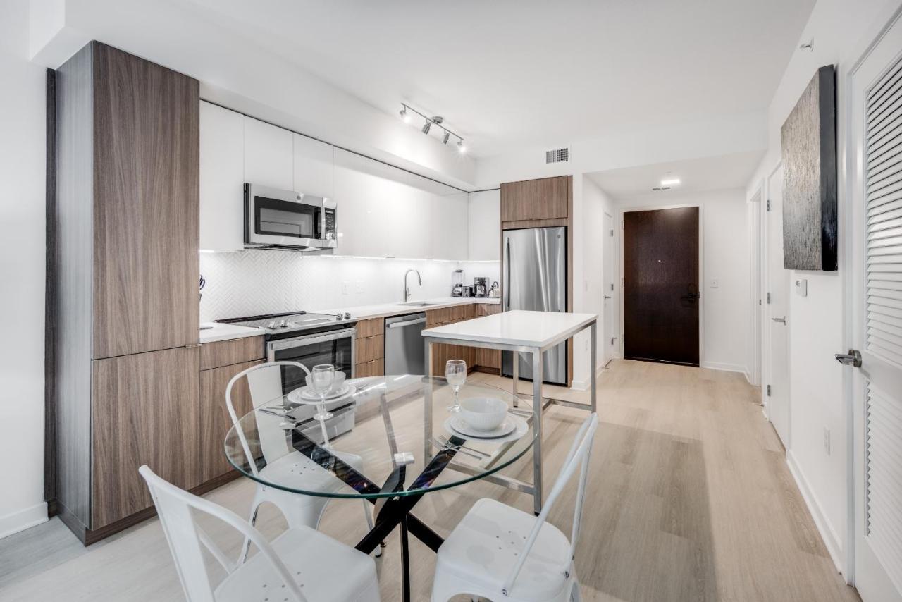 Deluxe One Bedroom Apartment