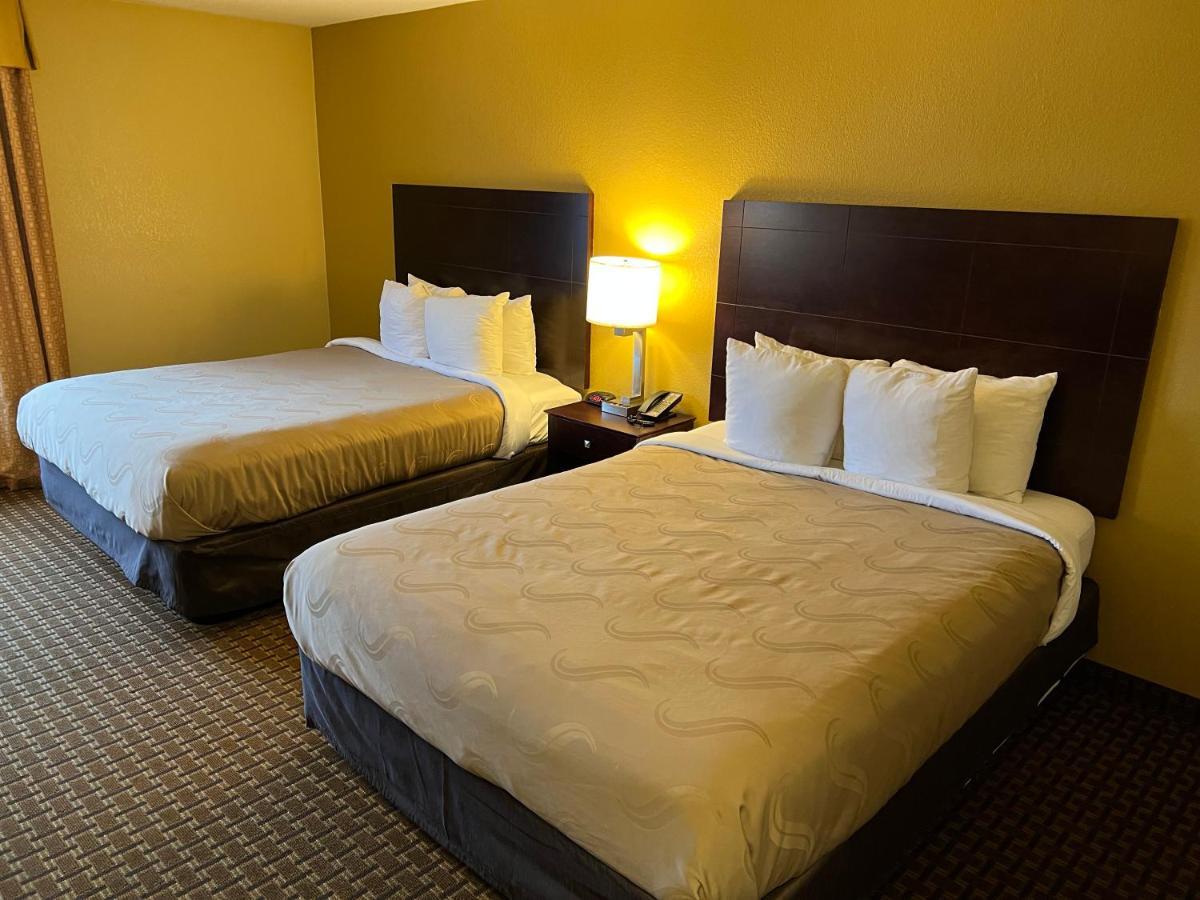 Queen Room with Two Queen Beds - Non-Smoking