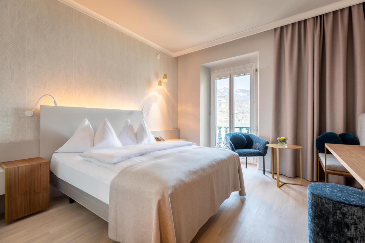 Superior Double Room with Queen-Size Bed and Lake View, with Balcony