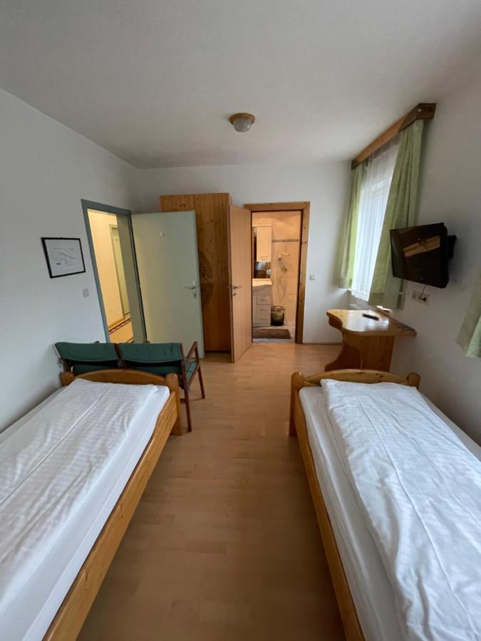 Standard Zweibettzimmer